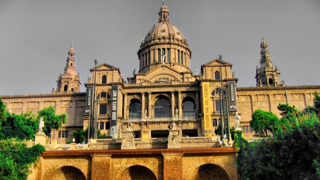 Como blogueiros angolanos no twitter podem colaborar com anunciantes em france em 2025