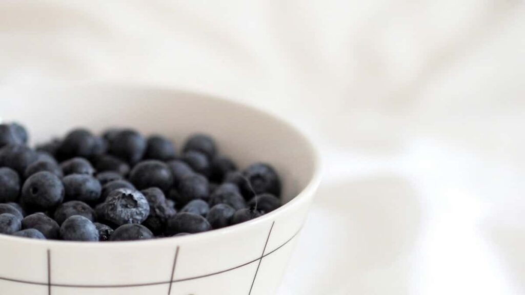 2025 United Kingdom TikTok AllCategory Advertising Rate Card para Angola