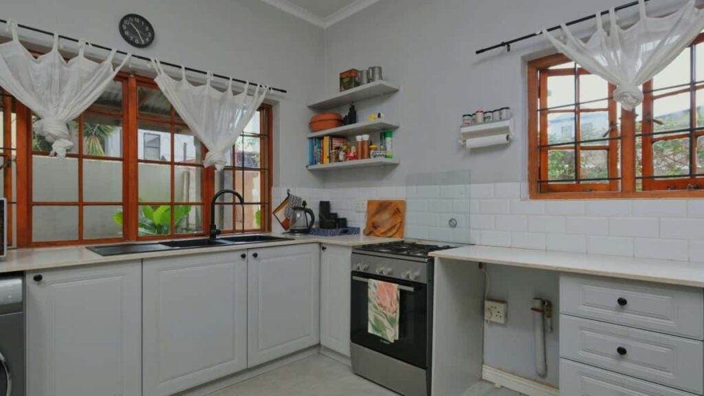 2025 Argentina LinkedIn AllCategory Advertising Rate Card para Angola