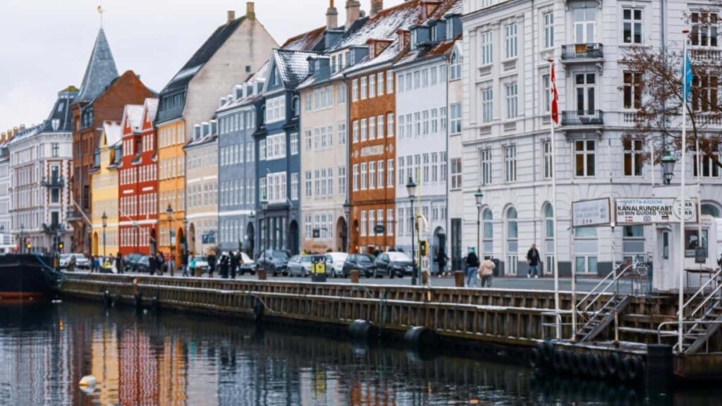 2025 Sweden Telegram AllCategory Advertising Rate Card para Angola