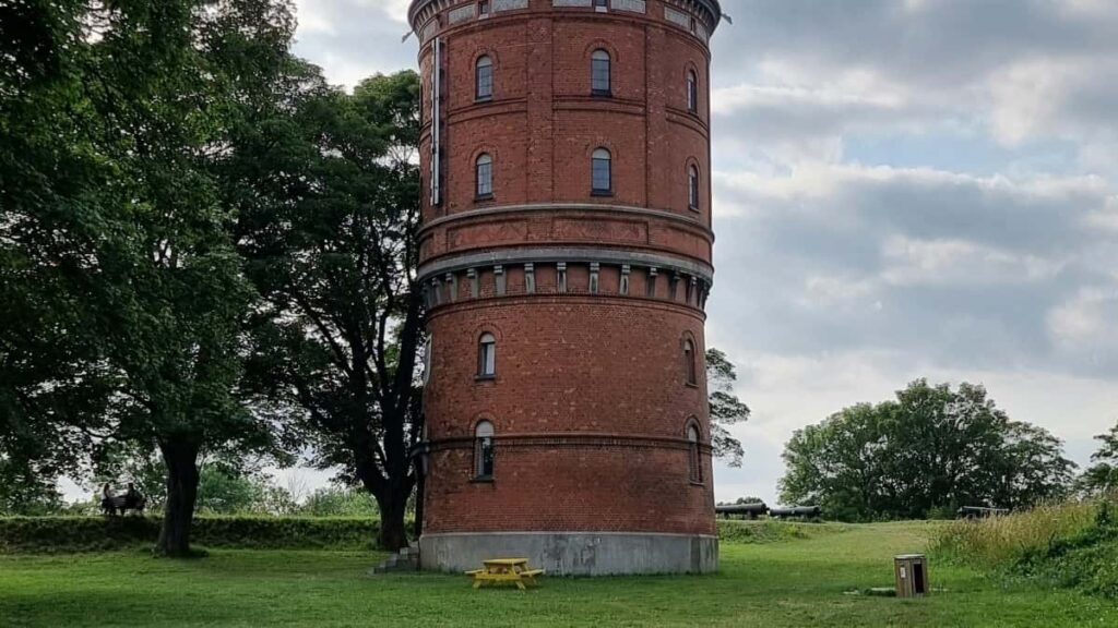 2025 France TikTok AllCategory Advertising Rate Card para Angola