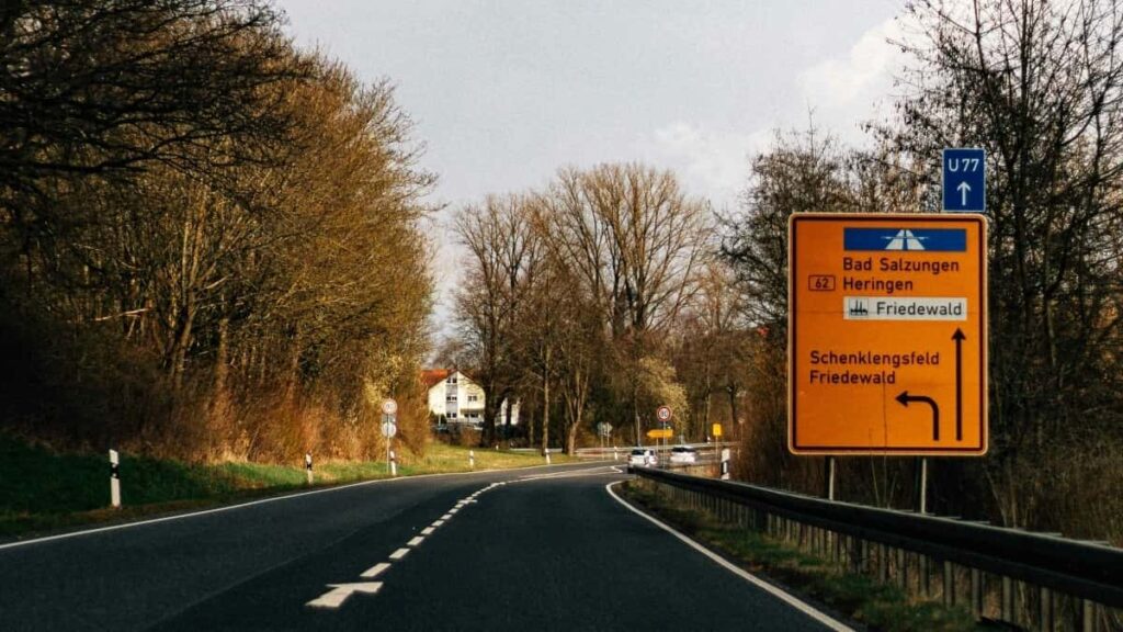 Cartão de Tarifas de Publicidade WhatsApp Qatar 2025 para Angola