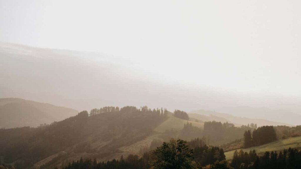 Tabela de Preços Facebook França para Angola em 2025