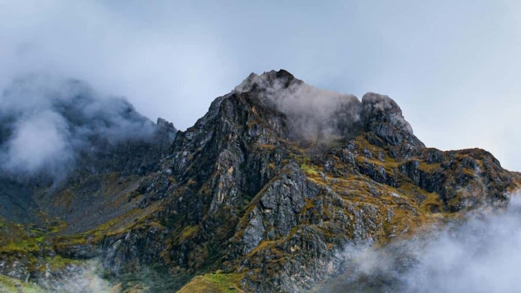 2025 Russia YouTube All Category Advertising Rate Card Angola