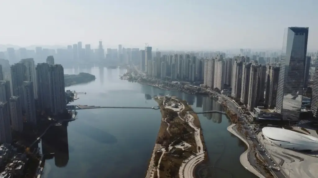 Guia prático para criadores em Angola pedirem testemunhos pagos no Viber, inspirado em casos reais na Tanzânia e África.