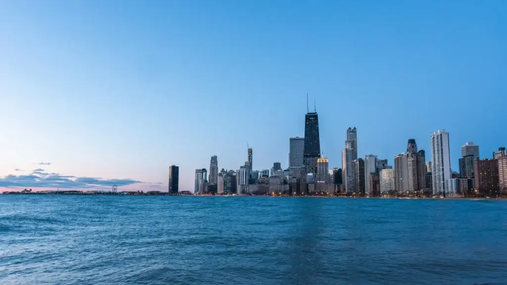 Guia prático para criadores em Angola: como contactar marcas quenianas no Kuaishou, preparar propostas UGC e fechar oportunidades reais em 2025.