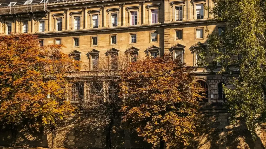 Guia prático para creators em Angola que querem contactar marcas argelinas no Etsy e montar colaborações de wellness — tácticas locais, canais, e checklist de outreach.