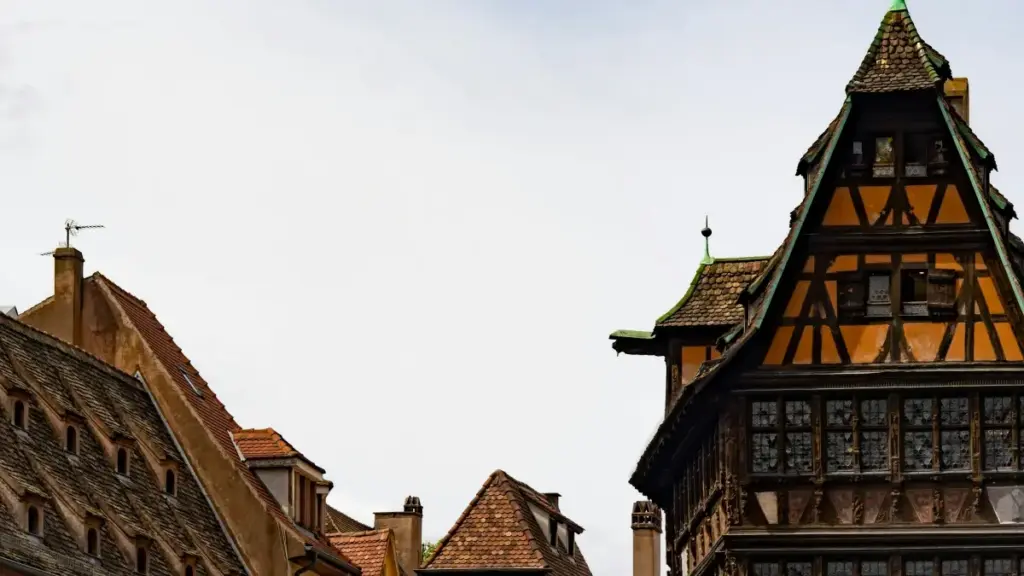 Guia prático para anunciantes em Angola: como localizar criadores iranianos no WeChat e transformar seguidores em compradores — táticas, riscos e ferramentas.