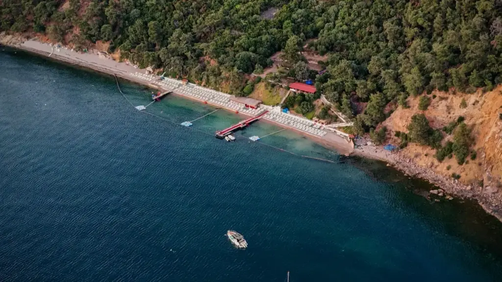 Guia prático para anunciantes em Angola sobre como identificar, avaliar e fechar product seeding com criadores indonésios no SoundCloud.